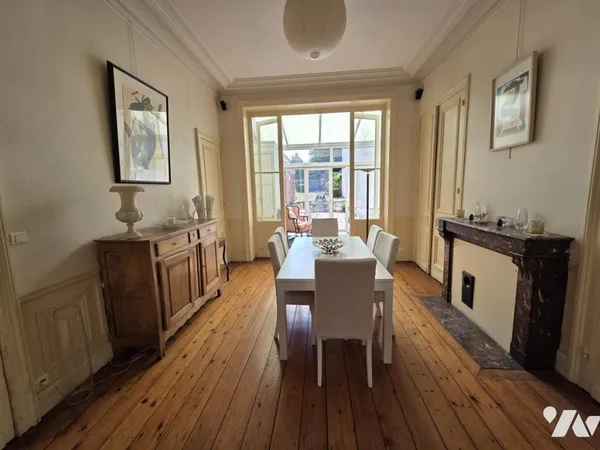Maison 222 m²
