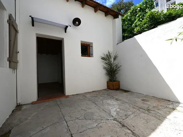 Maisonnette en duplex avec terrasse