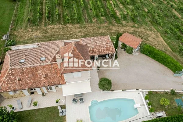 Maison 5 pièces 156 m²