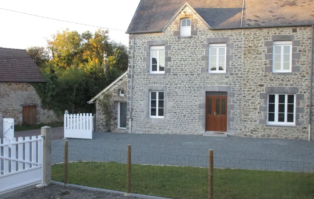 Photo 1