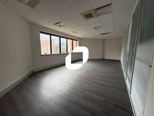 Bureaux 2223 m²