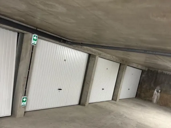 Garage à louer dans parking souterrain à louer 120
