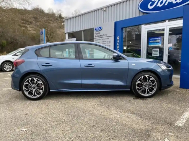 Ford Focus 1.0 flexifuel mhev 125ch st-line design — photo 22