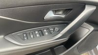 Peugeot 308 1.5 BlueHDi 130ch S&S Allure EAT8 — photo 31