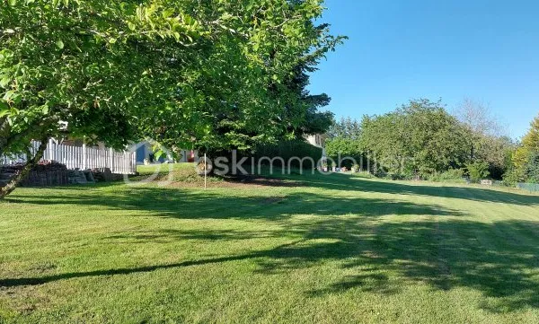 Terrain 1361 m²