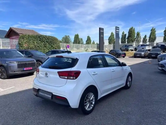 Kia Rio 1.2 84ch isg launch edition — photo 5