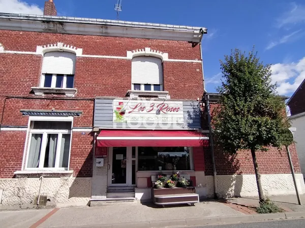 À VENDRE - IMMEUBLE À USAGE MIXTE À ROISEL