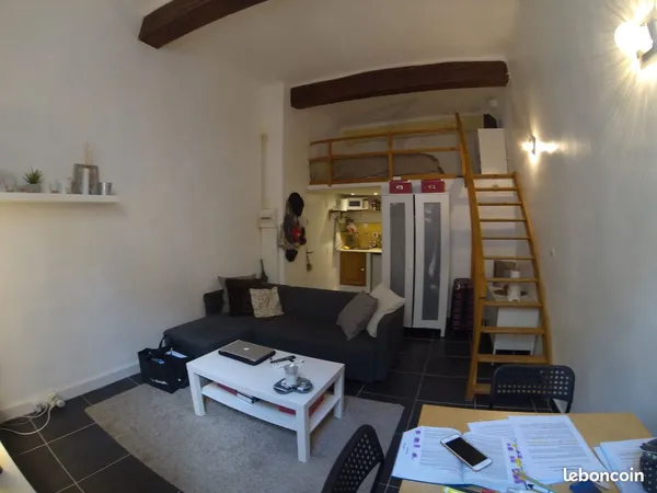 Joli Studio Mezzanine CV Aix