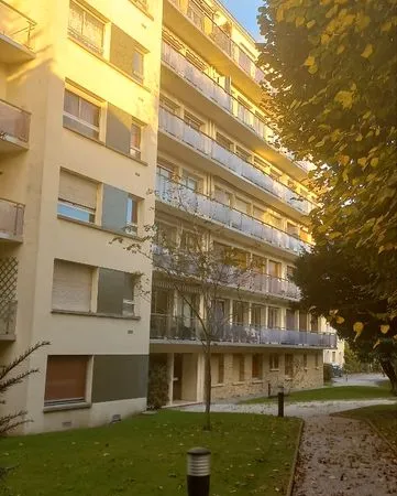 Loue studio meublé