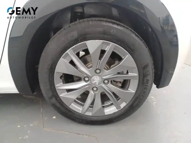 Peugeot 208 electrique 50 kwh 136 — photo 11