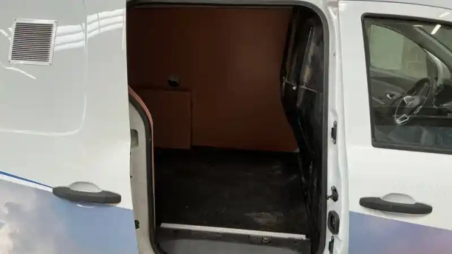 Renault Express Van blue dci 95 - 22 — photo 10