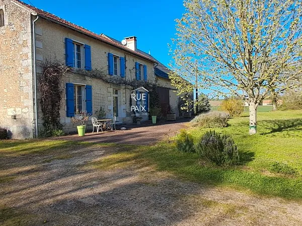 Propriété 7 pièces 187 m²