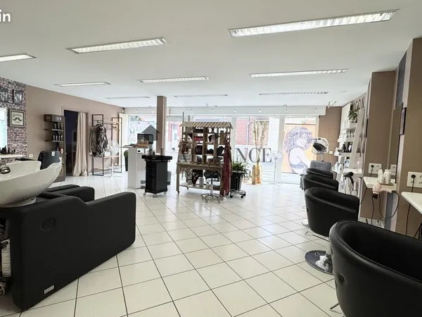 Salon de coiffure 95 m² Agny