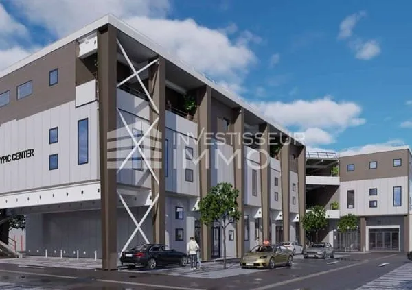 Local commercial 227 m²