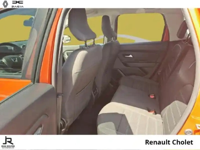 Dacia Duster 1.5 blue dci 115ch prestige + 4x2 — photo 4