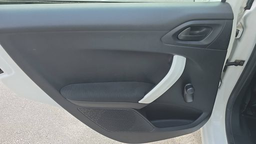 Peugeot 208 1.2 PureTech 68 - Like – 2018 – 128156 km – Essence – Boîte Manuelle — photo 7