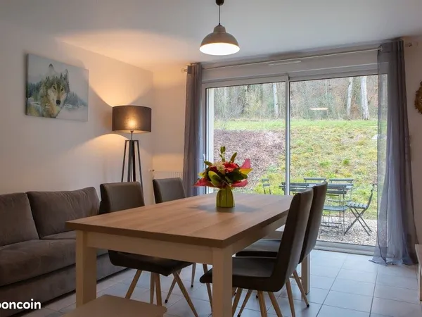 Duplex meublé 75 m² avec terrasse et parking - Proche Besançon