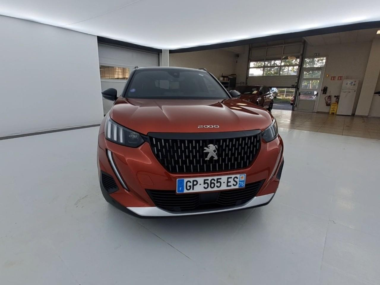 Peugeot 2008 puretech 130 s&s eat8 gt — photo 2