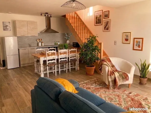 Maison de ville meublée 89m² - 3 ch / 3 SDE - Terrasse & 2 Parkings - Les Minimes