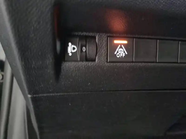 Peugeot 208 puretech 100 s&amp;s eat8 — photo 56