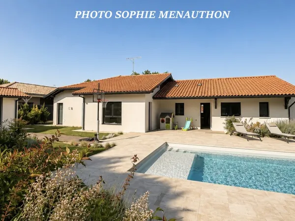 Maison contemporaine 5 pièces 156 m²