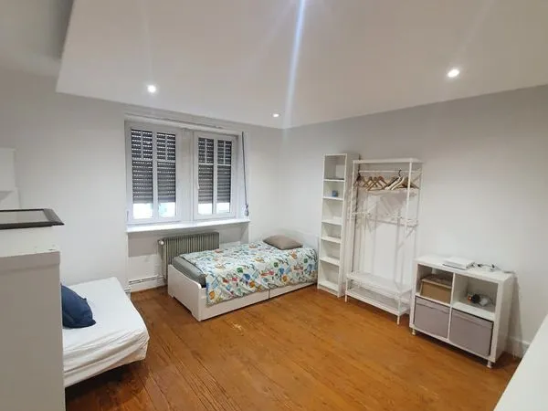 Colocation d'une chambre pour étudiant