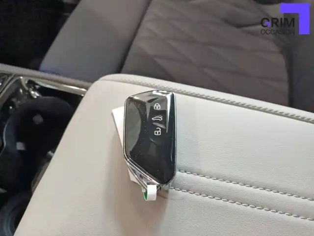 Ford Explorer awd extended range 79 kwh 340 ch — photo 32