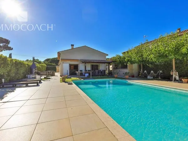 Villa 4 pièces 160 m²