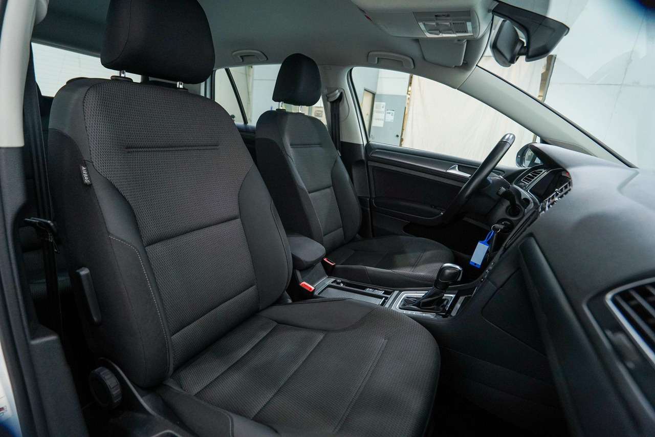 Volkswagen Golf 7 — photo 15