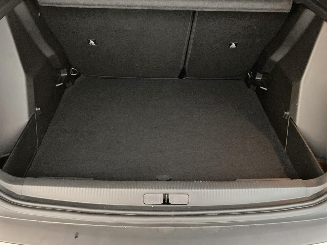 Peugeot 2008 hybrid 145 ch e-dcs6 allure — photo 6