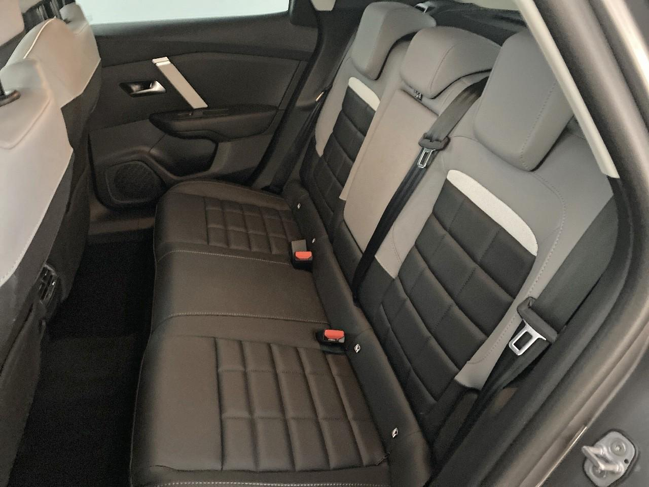 Citroën C4 hybride 145 ch e-dcs6 max — photo 10