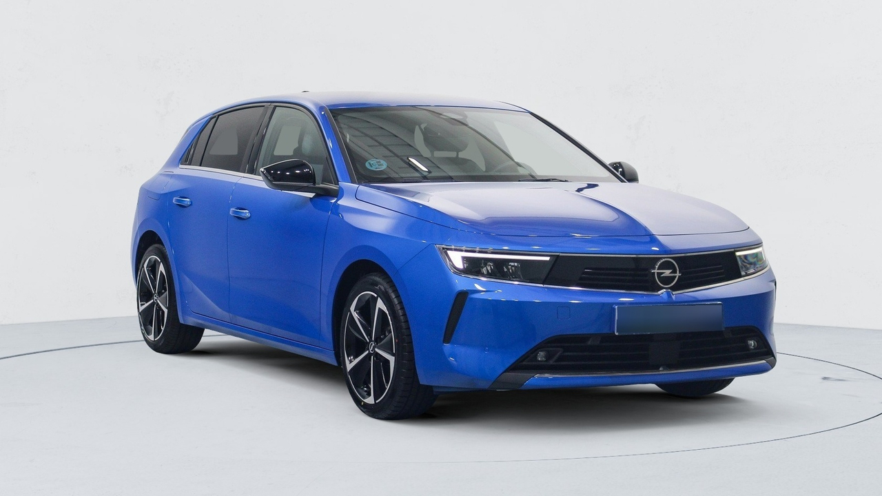 Opel Astra — photo 7