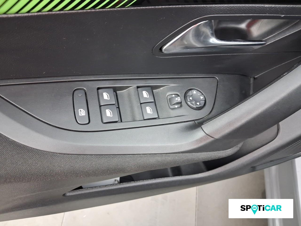 Peugeot 2008 1.2 puretech 100ch s&s active — photo 18