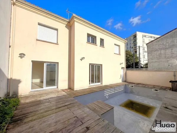 Maison 6 pièces 165 m²