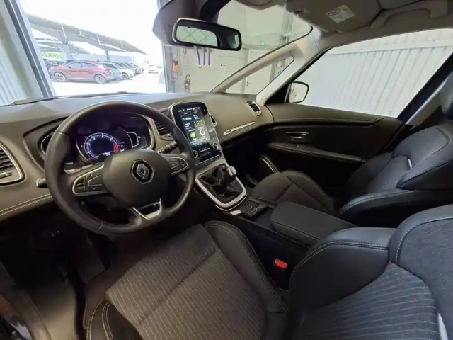Renault Scenic grand  tce 140 — photo 10