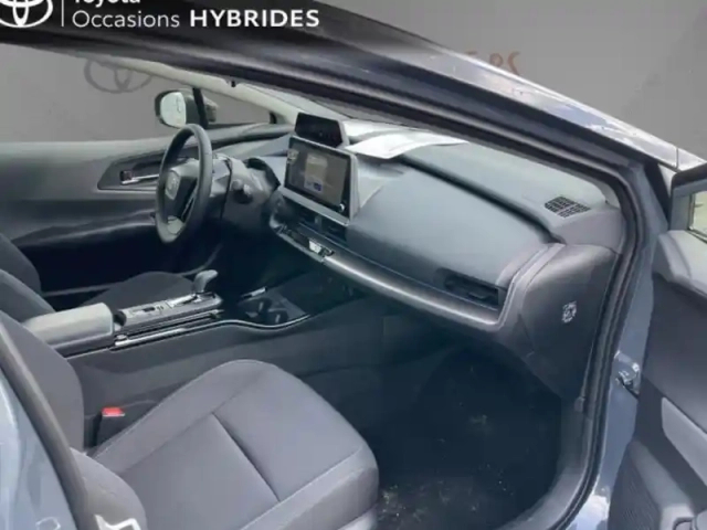 Toyota Prius hybride rechargeable 223ch dynamic ph — photo 6