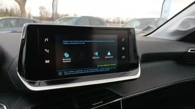 Peugeot 208 electrique 50 kwh 136ch — photo 52
