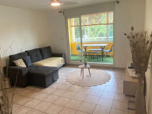 T2 meublé 56 m² + varangue 16 m² - Parking sécurisé - Montgaillard