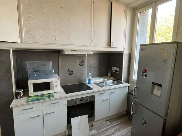MARSEILLE 15e - APPARTEMENT F2 DE 37,41 m² - 100 000 -
