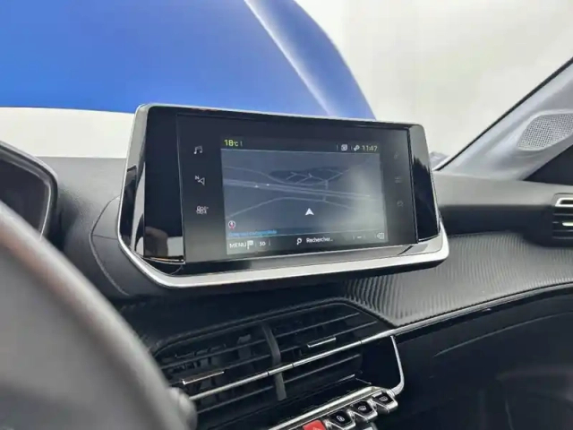 Peugeot 208 electrique 50 kwh 136ch — photo 40