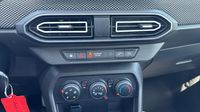Dacia Sandero 1.0 TCe 90ch Expression CVT — photo 26