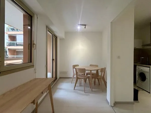 Studio meublé rénové 34,65 m² avec terrasse - Nice Cimiez