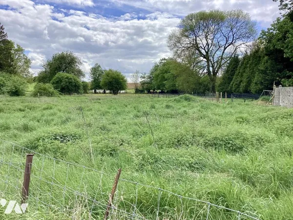 Terrain 2113 m²