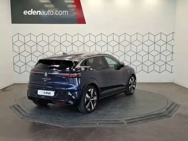Renault Megane e-tech ev60 220 ch optimum charge — photo 5