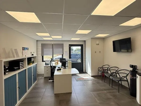 Local commercial 530 m² Mesnil-Raoul