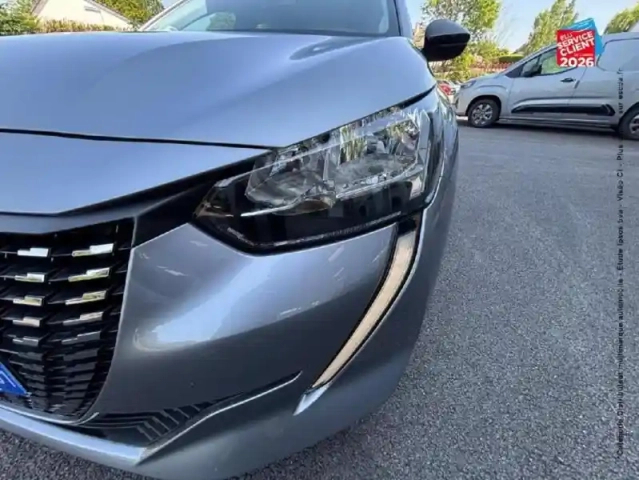 Peugeot 208 1.5 bluehdi 100ch s&amp;s active — photo 13