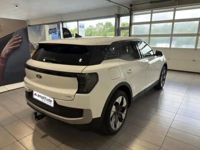 Ford Explorer 286ch extended range 79kwh pack premium rwd — photo 5