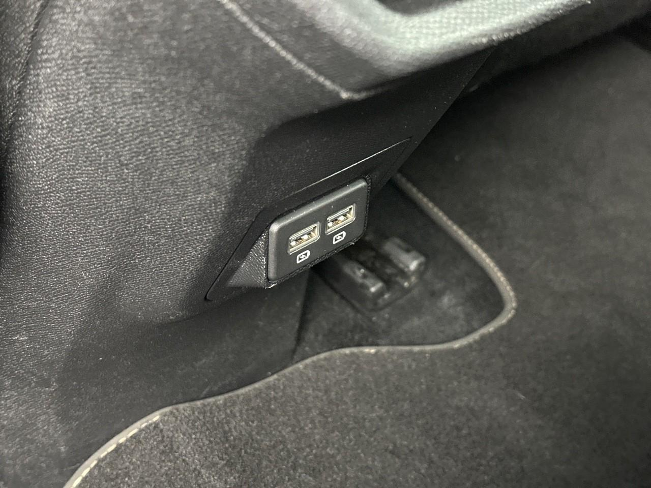 Peugeot 3008 hybrid 225 e-eat8 gt pack — photo 39