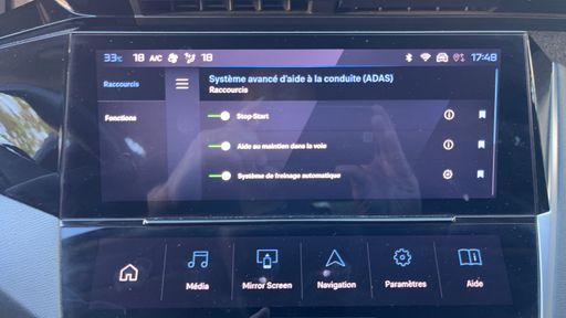 Peugeot 308 1.5 BlueHDi 130 EAT8 - Allure Pack – 2023 – 54298 km – Diesel – Boîte Automatique — photo 19