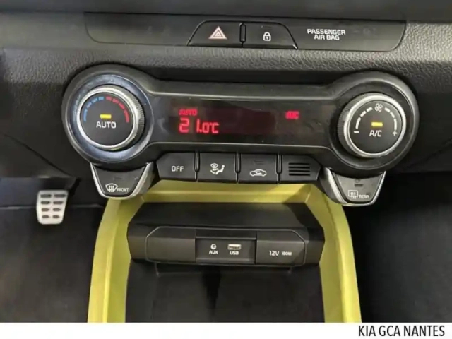 Kia Stonic 1.0 t-gdi 120ch isg design euro6d-t — photo 11